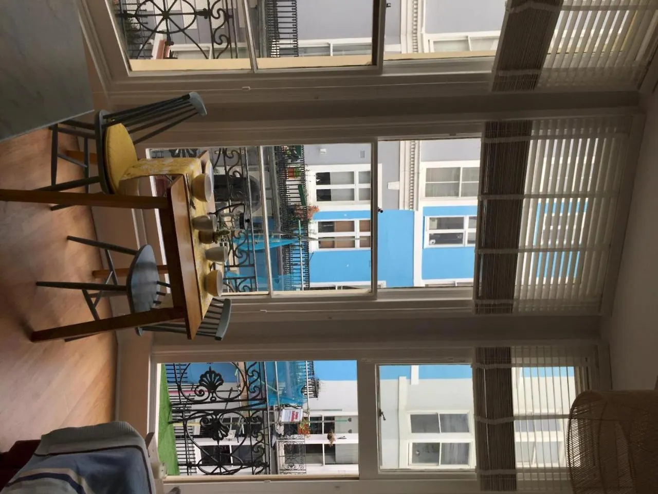 Striking Seaside One Bed Balcony Flat In Brighton Apartment United Kingdom