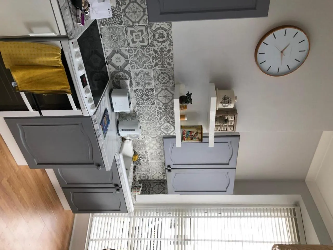 Striking Seaside One Bed Balcony Flat In Brighton Apartment United Kingdom